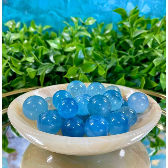 Aquamarine Crystal Spheres – Natural Blue Beryl – 18–23 mm - Picture 2 of 4